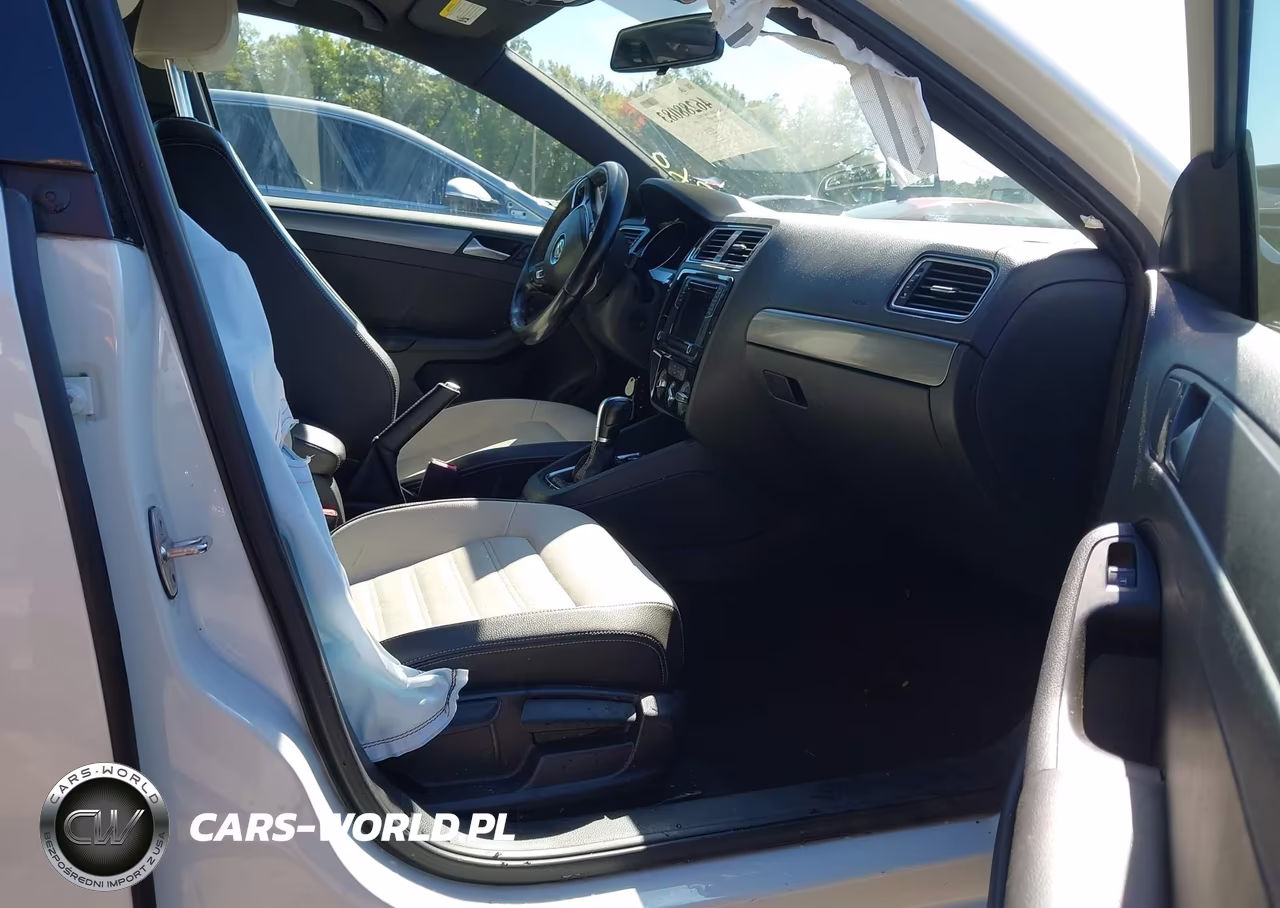 2017 Volkswagen Jetta 1.8T Sport VIN:3VWD17AJ3HM301785 - 5