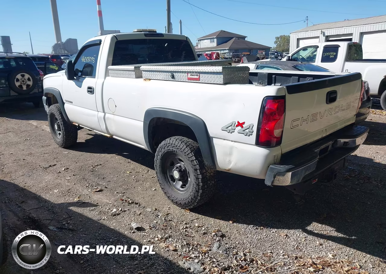 2007 Chevrolet Silverado 2500Hd Classic Work Truck VIN:1GCHK24U17E146037 - 3