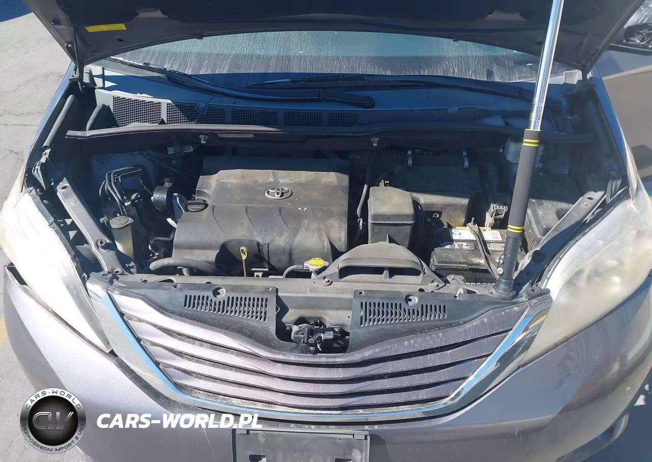 2015 Toyota Sienna Le 8 Passenger VIN:5TDKK3DC9FS567032 - 10