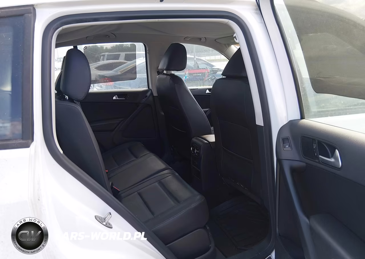 2016 Volkswagen Tiguan R-Line-S-Se-Sel VIN:WVGAV7AX0GW536394 - 8