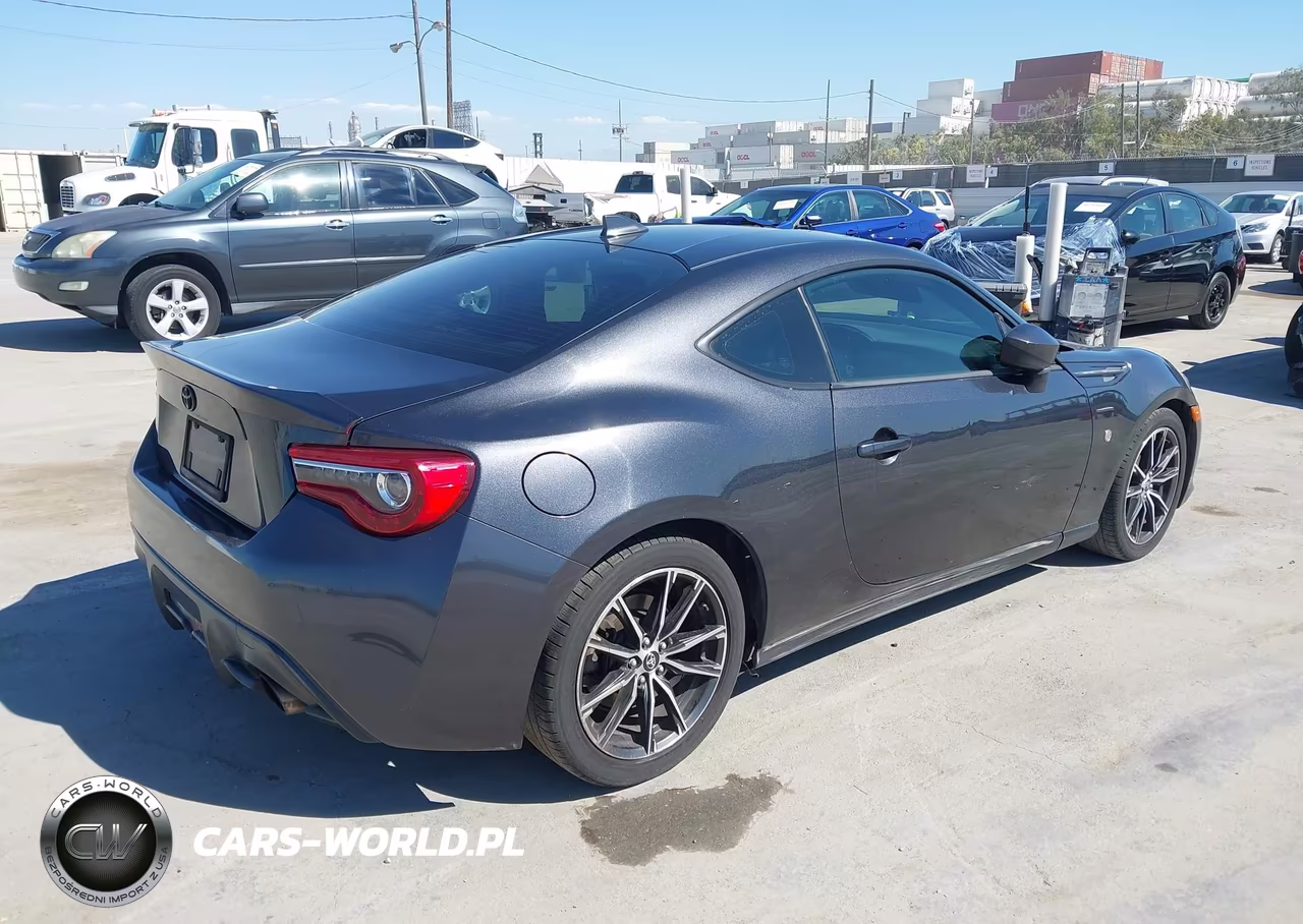 2017 Toyota 86 VIN:JF1ZNAA14H8700676 - 4