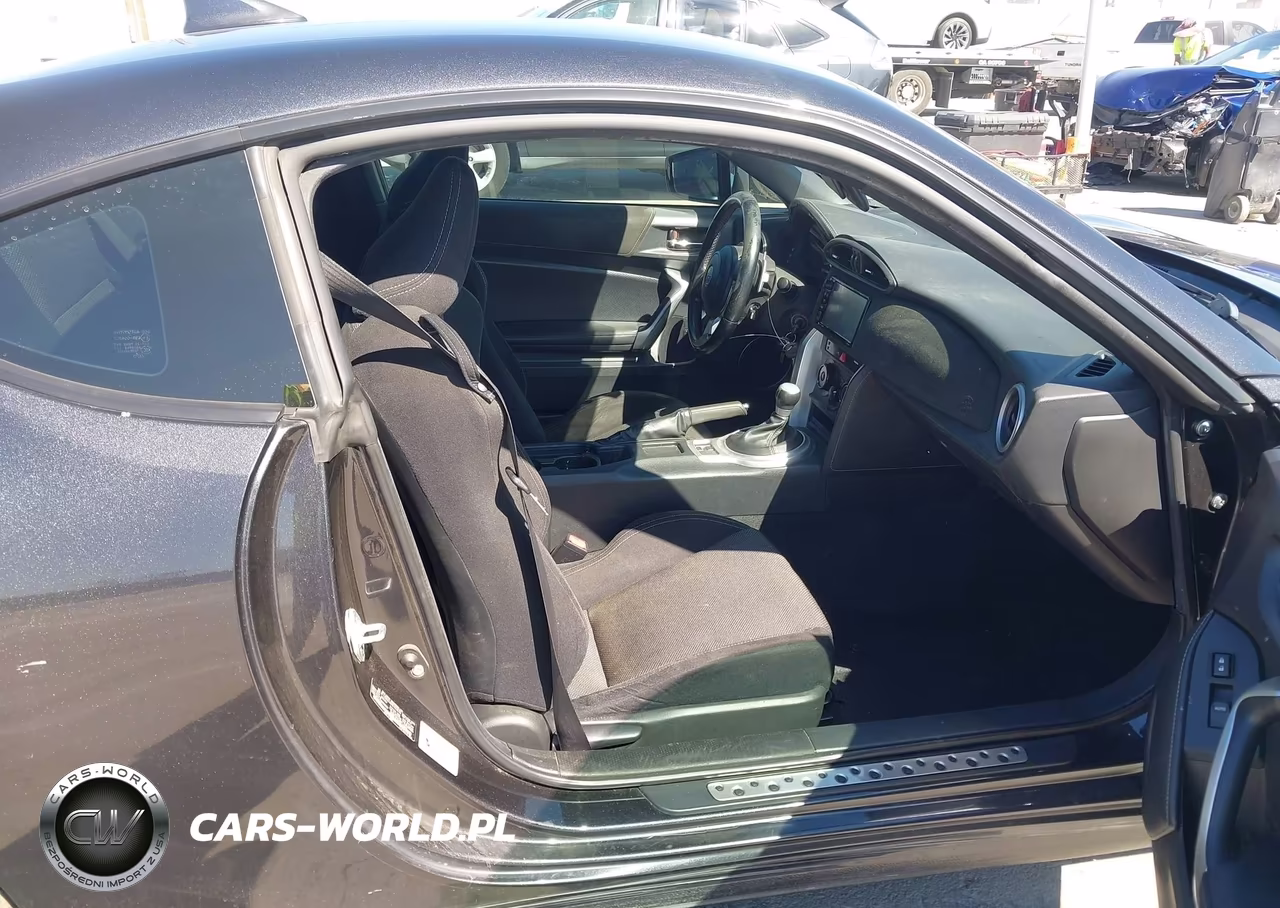 2017 Toyota 86 VIN:JF1ZNAA14H8700676 - 5