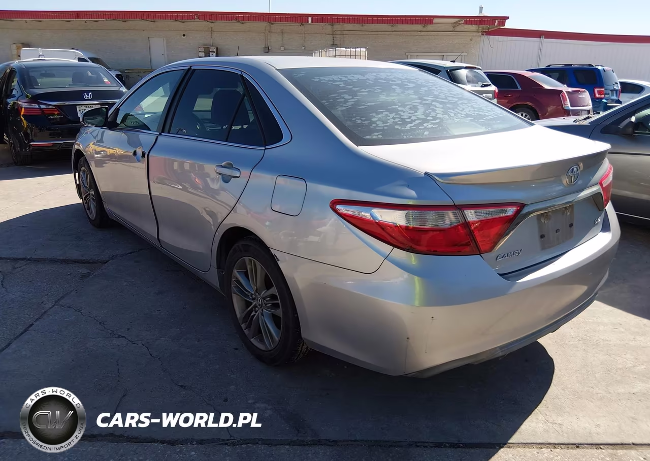 2015 Toyota Camry Se VIN:4T1BF1FK1FU887126 - 3