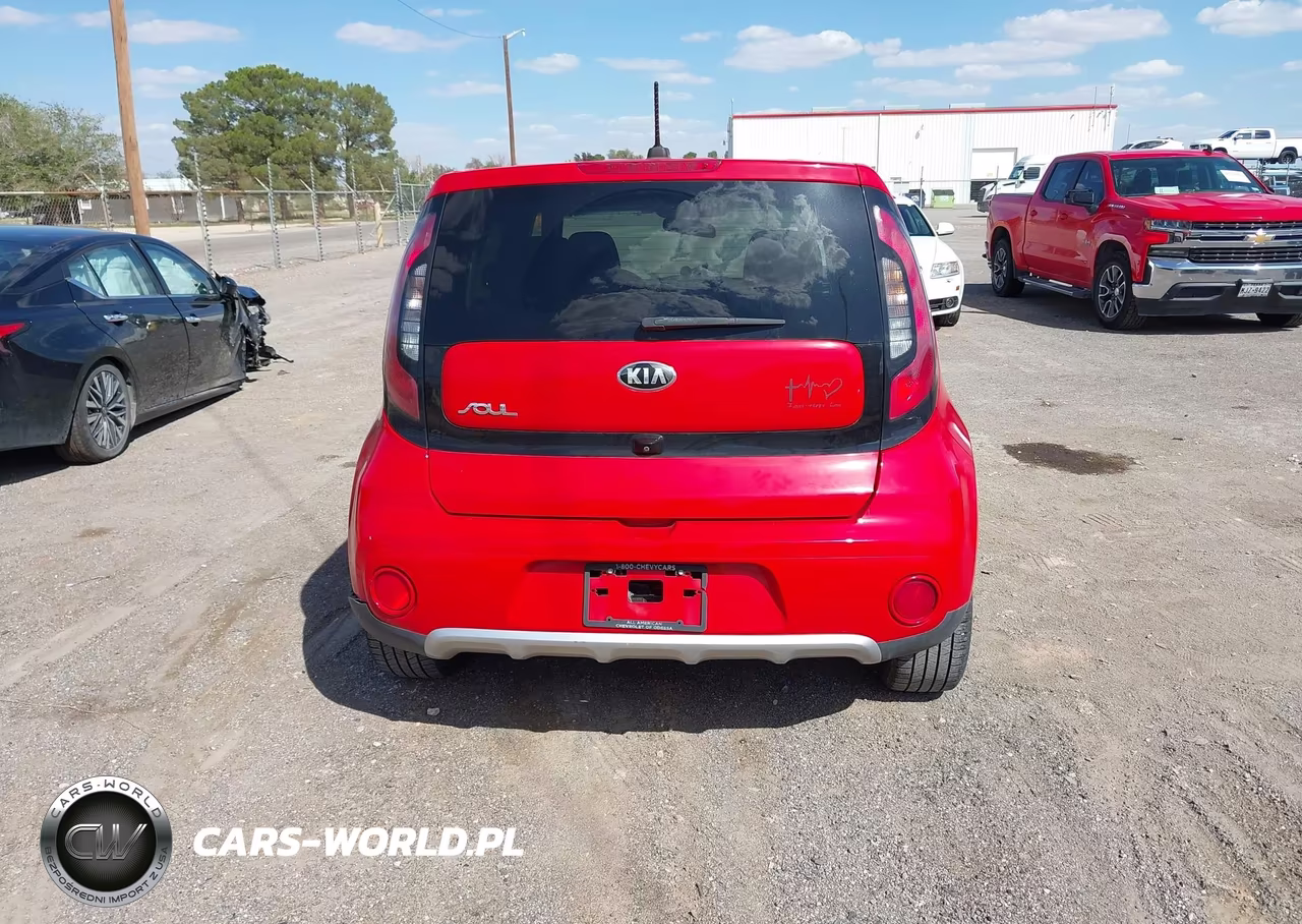2018 Kia Soul + VIN:KNDJP3A50J7551954 - 16