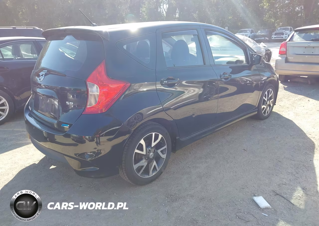 2015 Nissan Versa Note Sr VIN:3N1CE2CP5FL362035 - 4