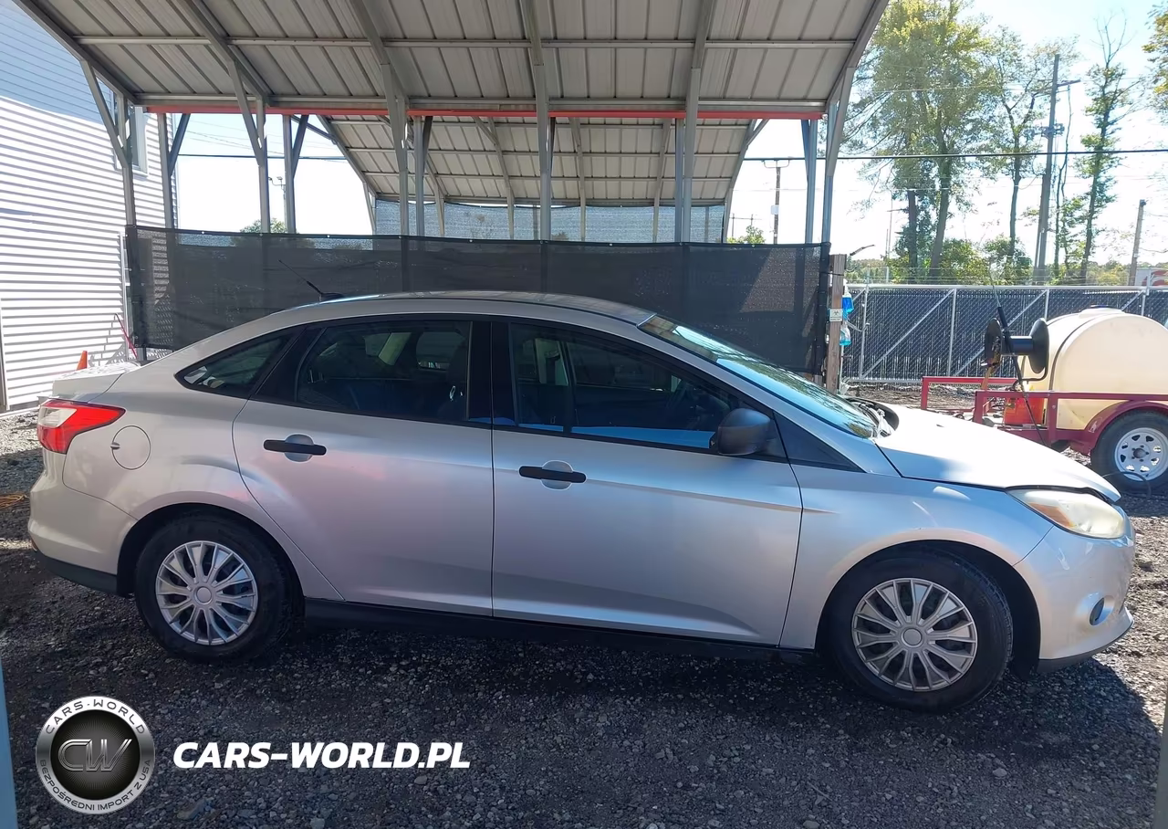 2012 Ford Focus S VIN:1FAHP3E21CL244629 - 14