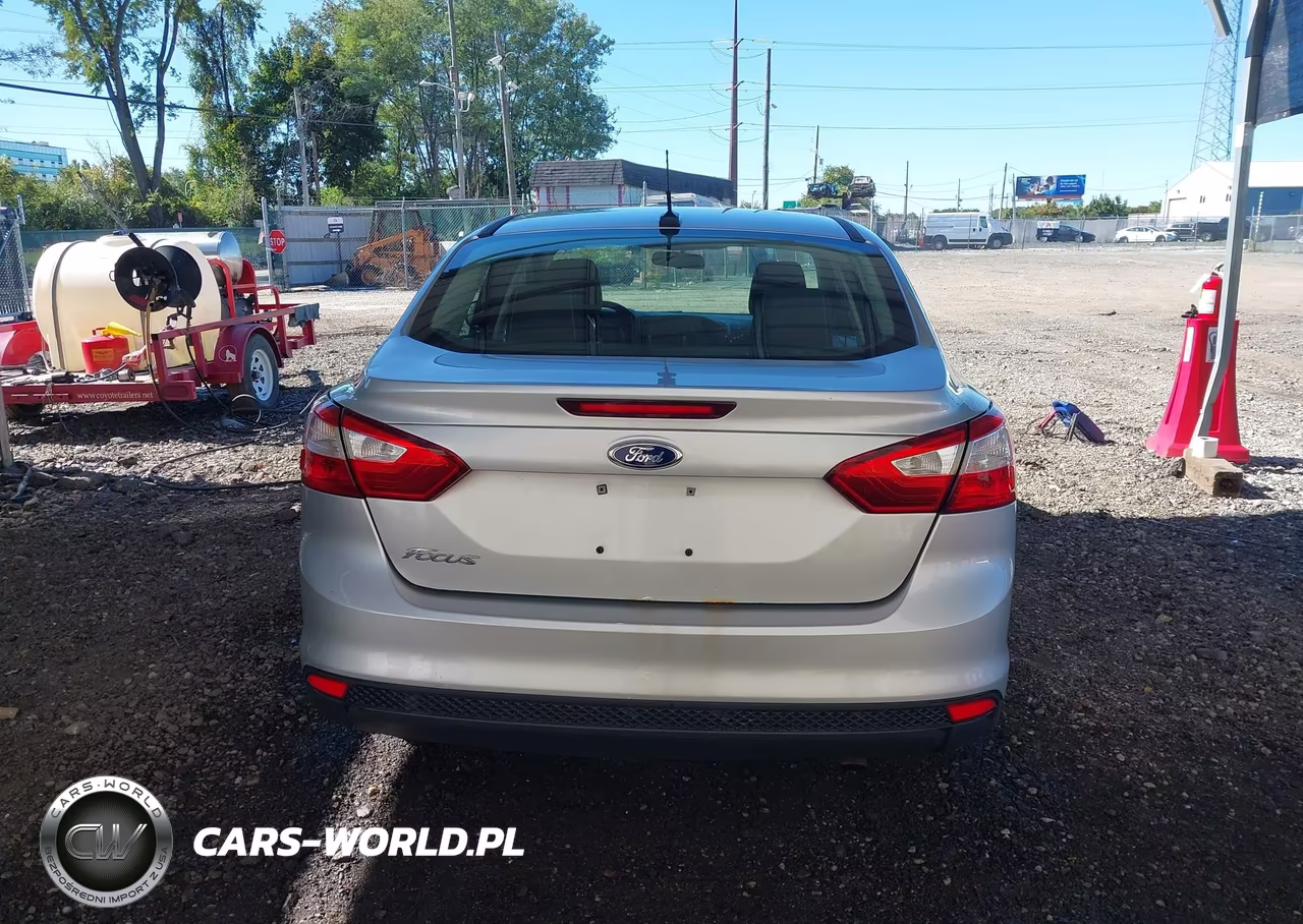 2012 Ford Focus S VIN:1FAHP3E21CL244629 - 17
