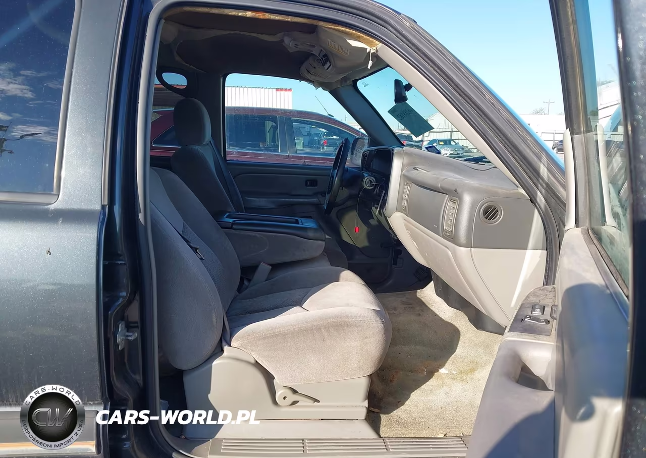 2004 Chevrolet Tahoe Ls VIN:1GNEC13Z94R312386 - 5