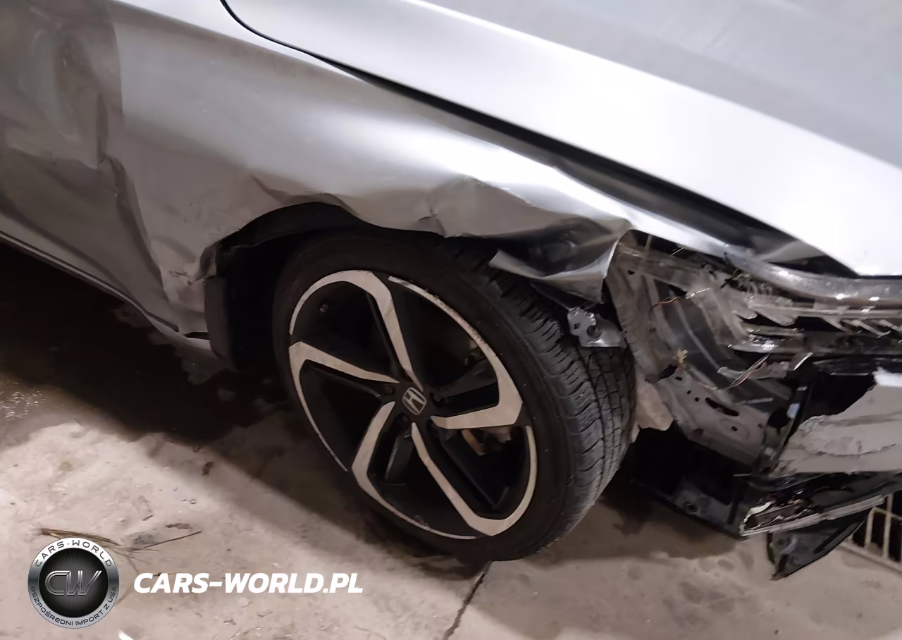 2019 Honda Accord Sport VIN:1HGCV1F33KA091379 - 18