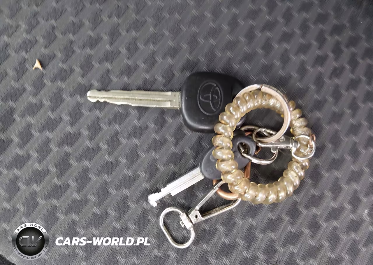 2008 Toyota Matrix VIN:2T1KR32E28C693499 - 11