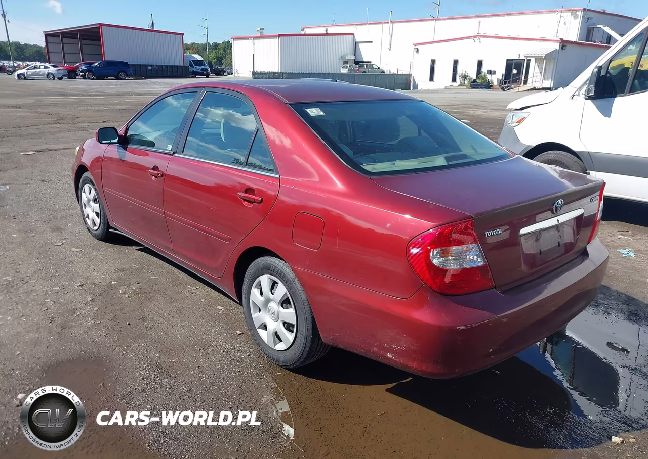 2004 Toyota Camry Le VIN:4T1BE32K54U330155 - 3