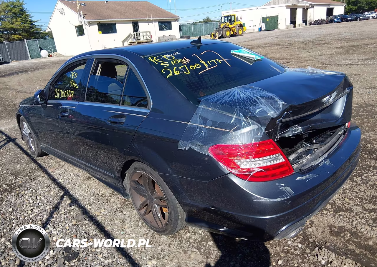 2013 Mercedes-Benz C 250 Sport VIN:WDDGF4HB0DR245494 - 3