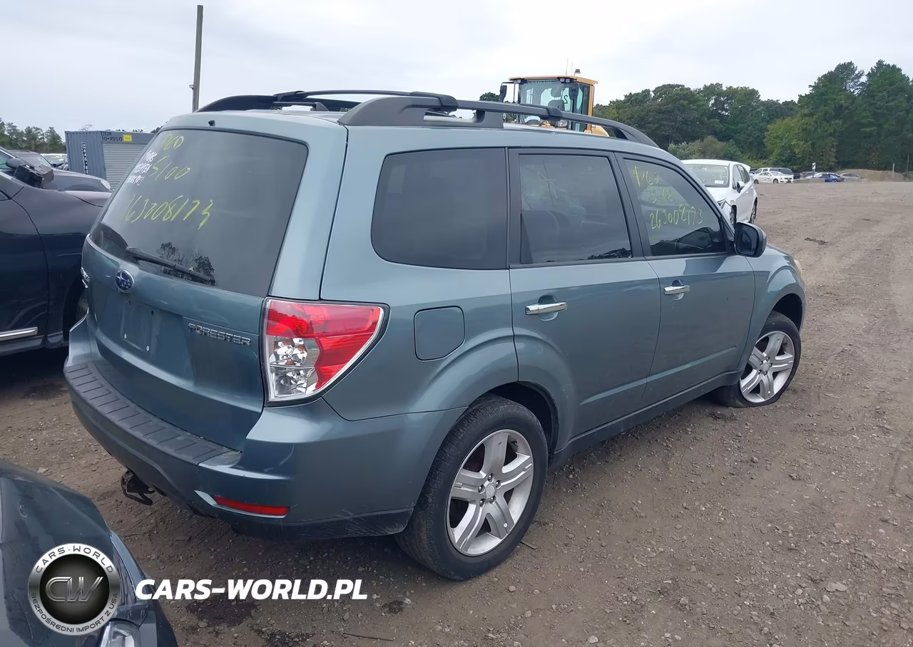 2010 Subaru Forester 2.5X Premium VIN:JF2SH6CC3AH904861 - 4