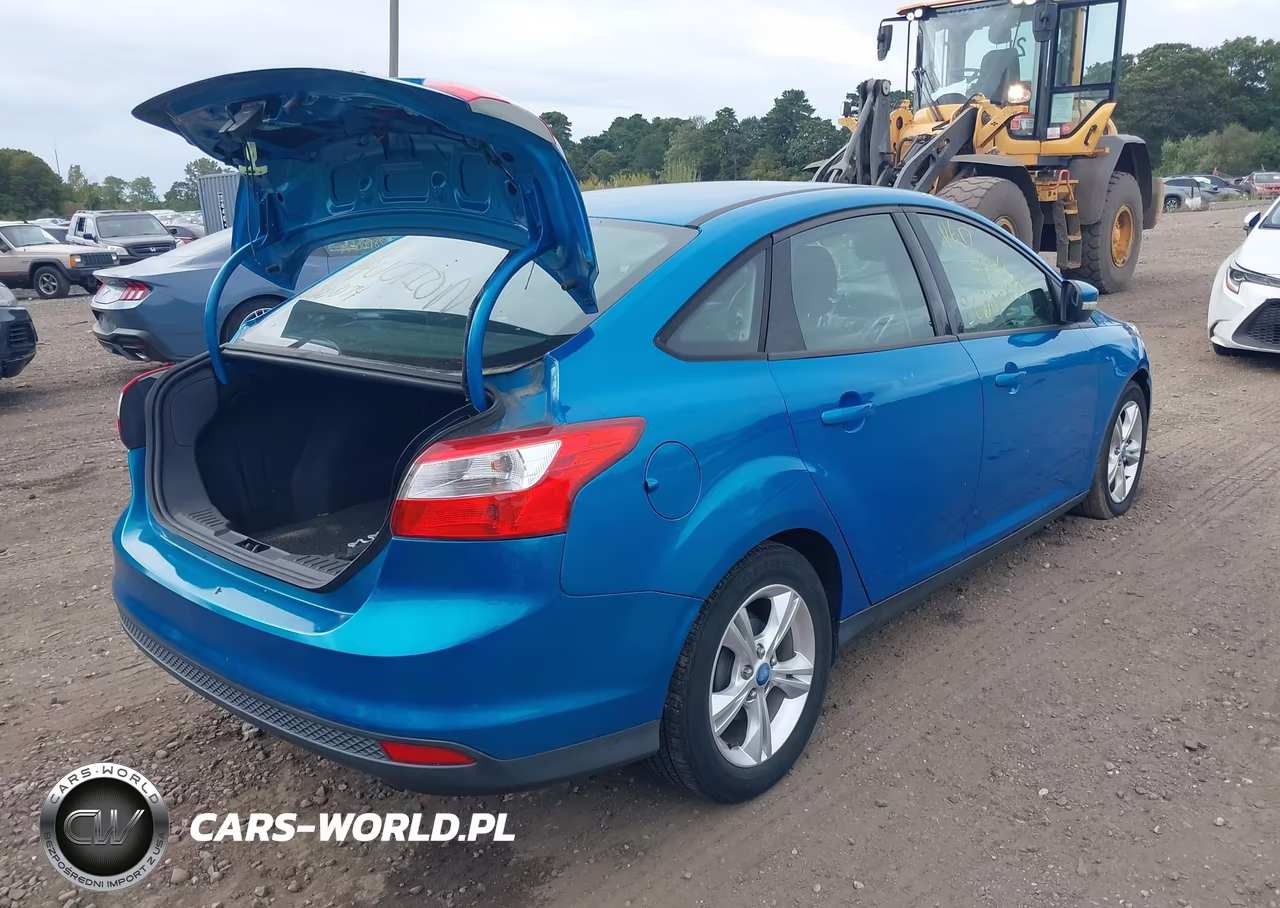 2013 Ford Focus Se VIN:1FADP3F28DL156207 - 4