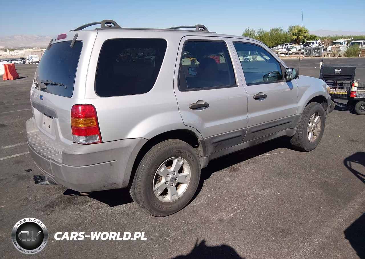 2005 Ford Escape Xlt VIN:1FMYU93165KA60372 - 4