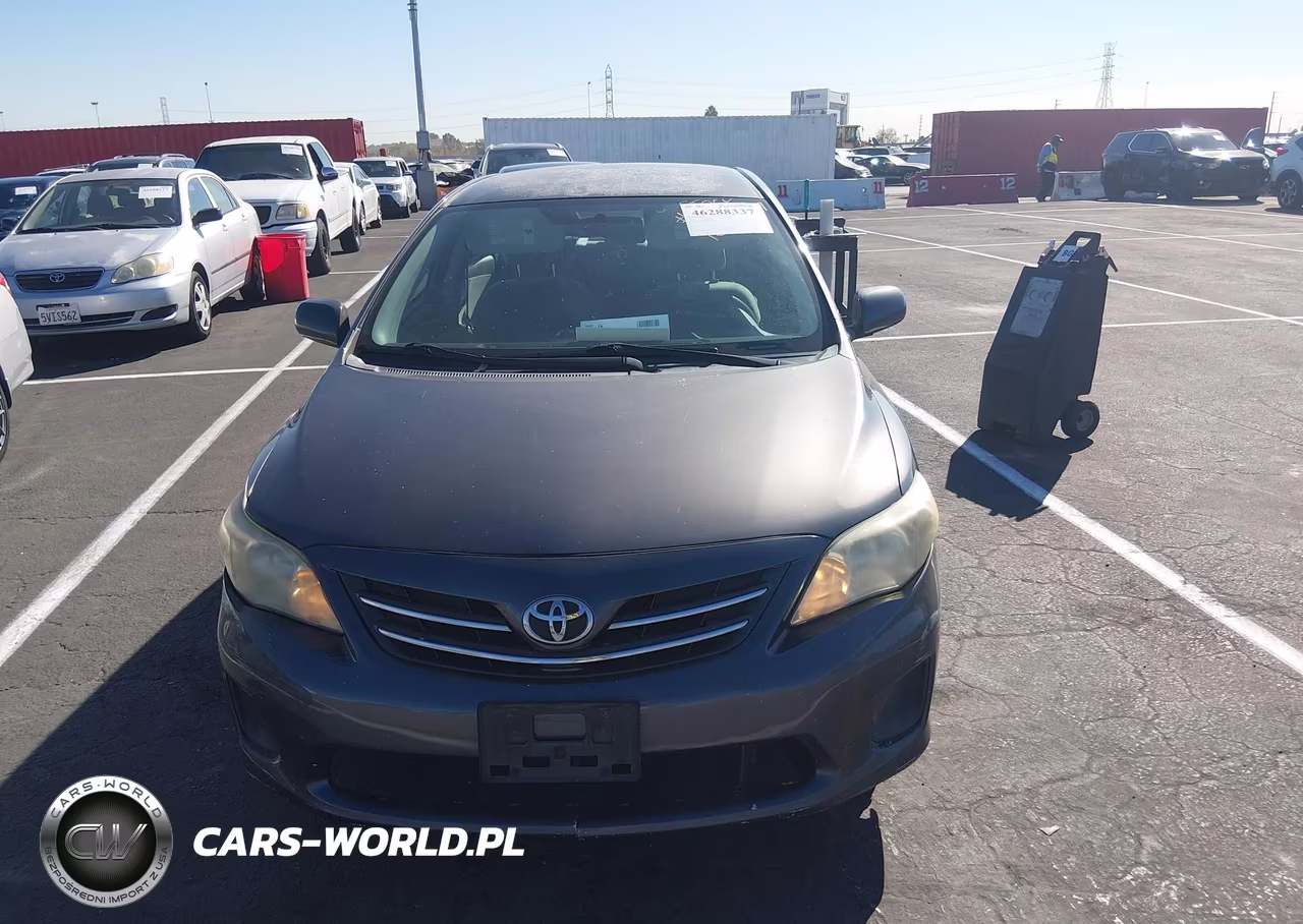 2013 Toyota Corolla Le VIN:5YFBU4EE8DP139409 - 13