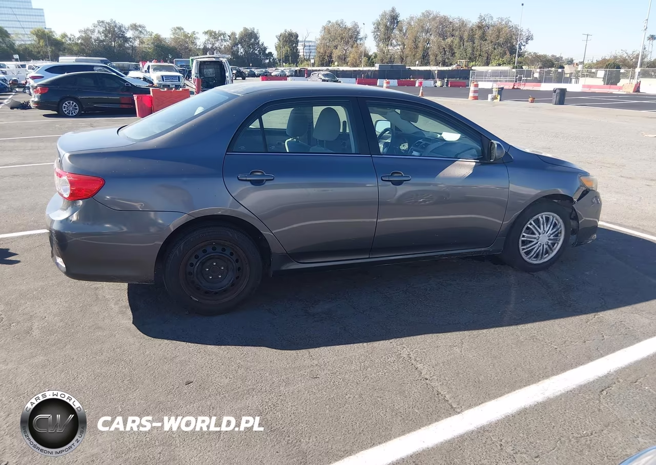 2013 Toyota Corolla Le VIN:5YFBU4EE8DP139409 - 14