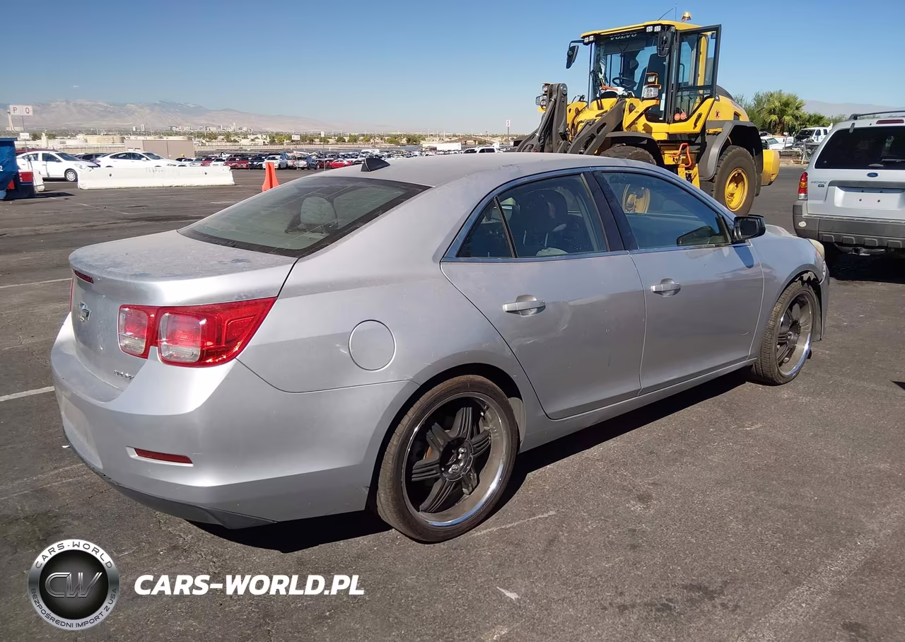 2013 Chevrolet Malibu 1Ls VIN:1G11B5SA6DU108356 - 4