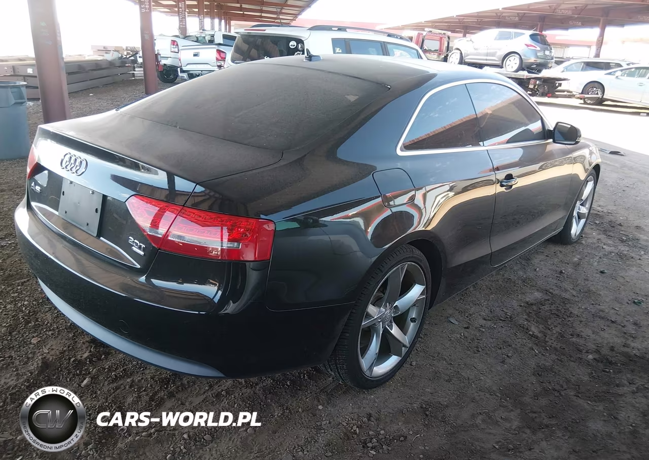 2011 Audi A5 2.0T Premium VIN:WAULFAFR7BA037497 - 4