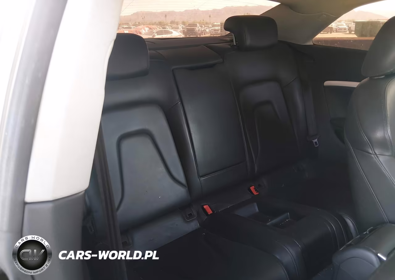 2011 Audi A5 2.0T Premium VIN:WAULFAFR7BA037497 - 8