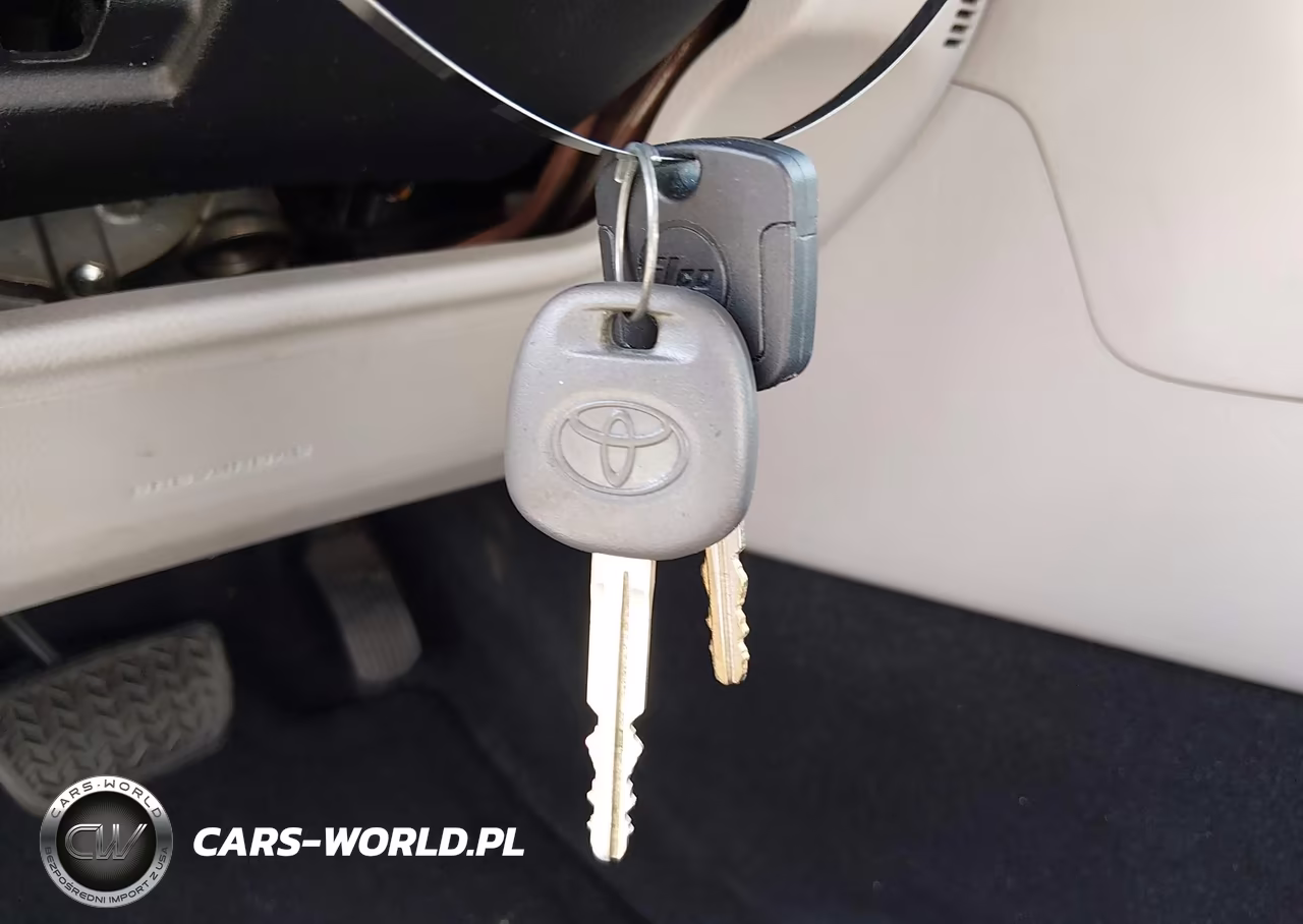 2013 Toyota Camry Le VIN:4T4BF1FK2DR323309 - 11