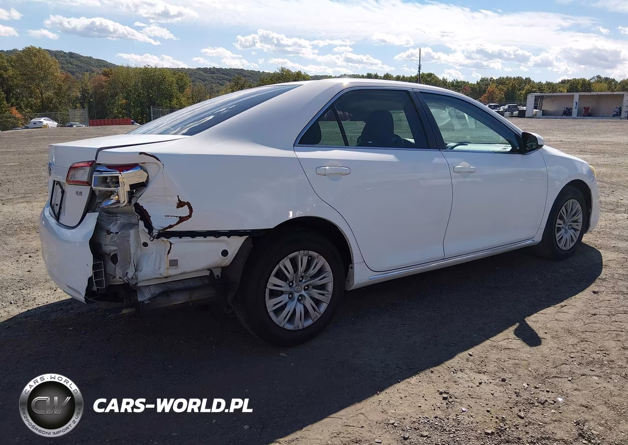 2013 Toyota Camry Le VIN:4T4BF1FK2DR323309 - 4