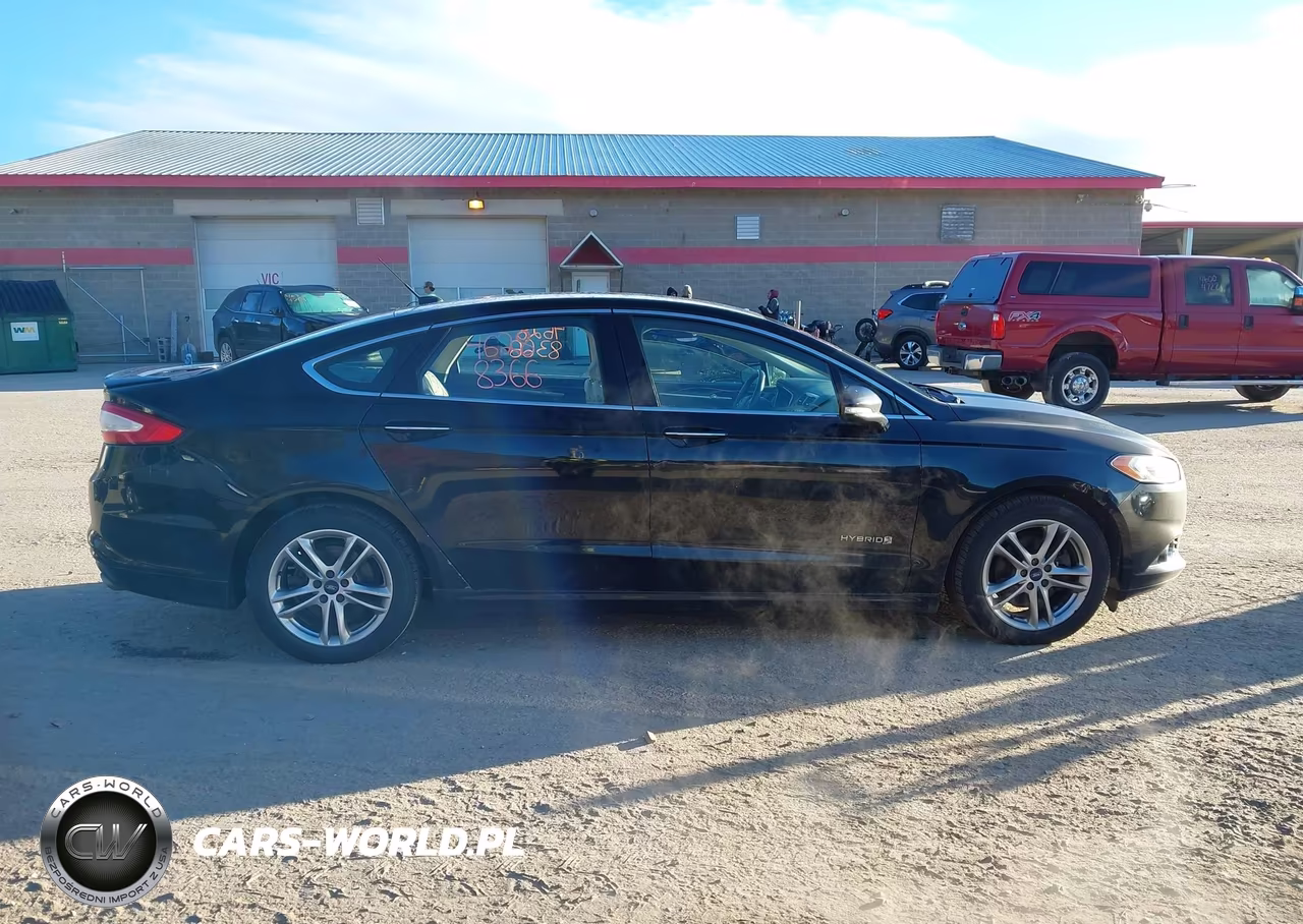 2016 Ford Fusion Hybrid Titanium VIN:3FA6P0RU3GR162233 - 13