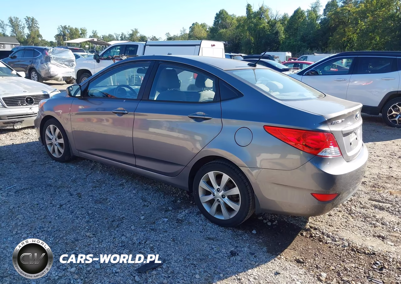 2014 Hyundai Accent Gls VIN:KMHCU4AE9EU766338 - 3