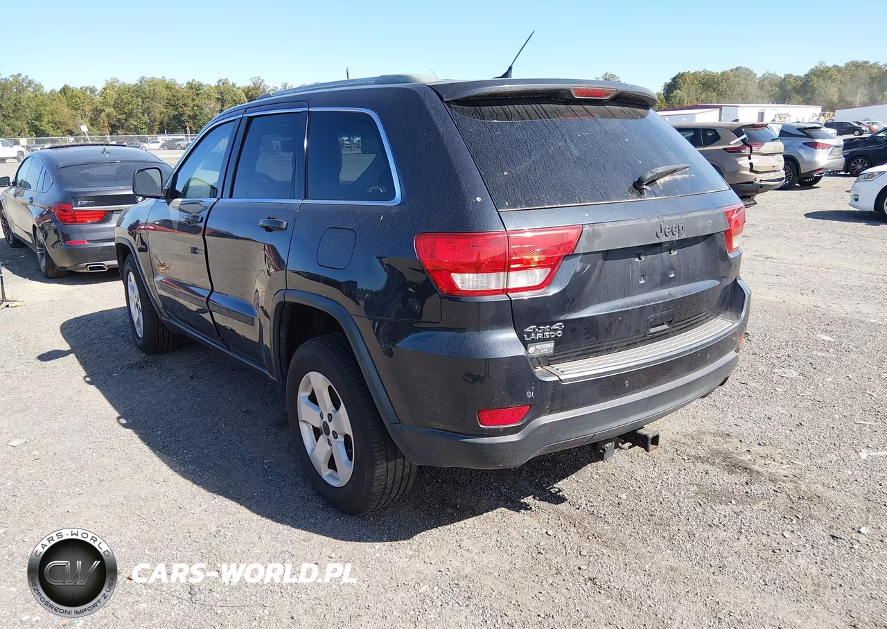 2012 Jeep Grand Cherokee Laredo VIN:1C4RJFAG3CC245512 - 3