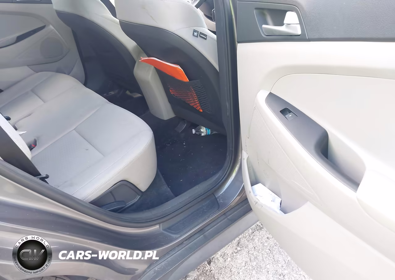 2020 Hyundai Tucson Value VIN:KM8J33A41LU238642 - 8