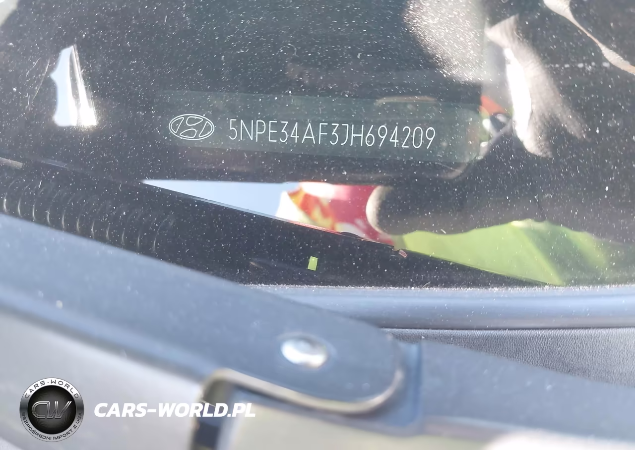 2018 Hyundai Sonata Sport VIN:5NPE34AF3JH694209 - 17