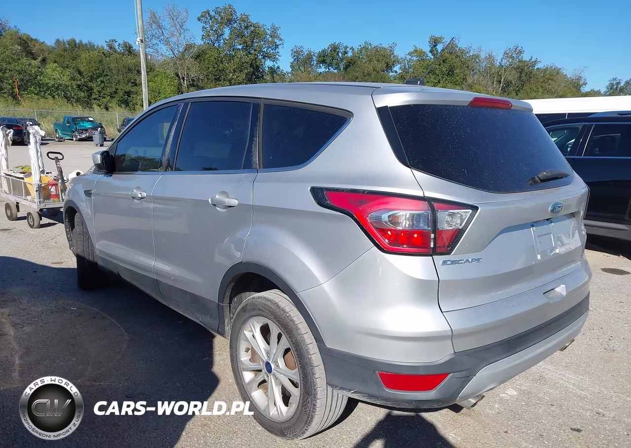 2017 Ford Escape Se VIN:1FMCU0GDXHUE39183 - 3