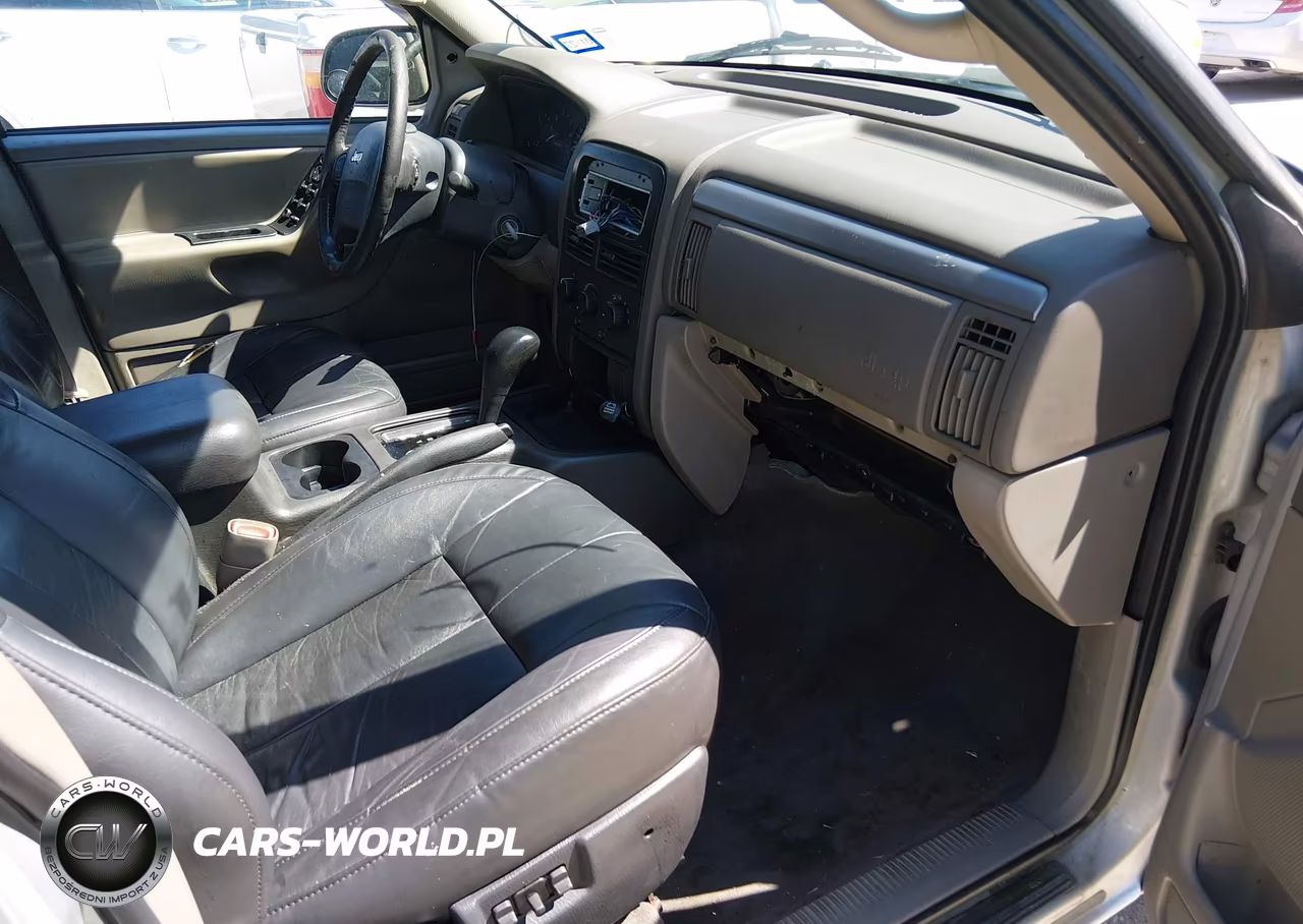 2004 Jeep Grand Cherokee Laredo VIN:1J4GX48N74C362360 - 5
