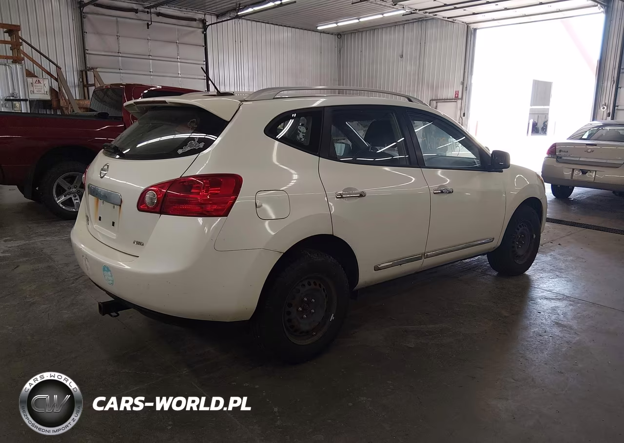 2015 Nissan Rogue Select S VIN:JN8AS5MV9FW257931 - 4