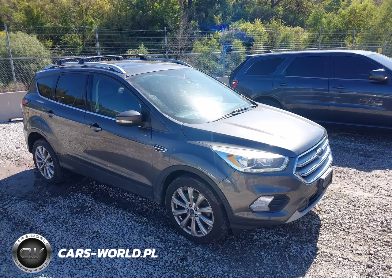 2017 Ford Escape Titanium – zdjęcie 1 z 16