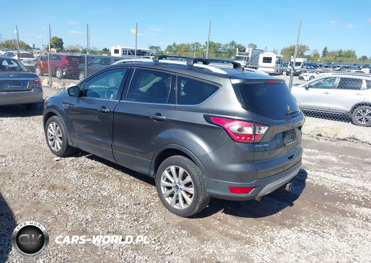 2017 Ford Escape Titanium VIN:1FMCU9J9XHUB65976 - 3