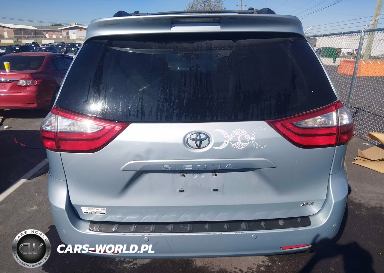 2015 Toyota Sienna Xle 8 Passenger VIN:5TDYK3DC4FS614929 - 16