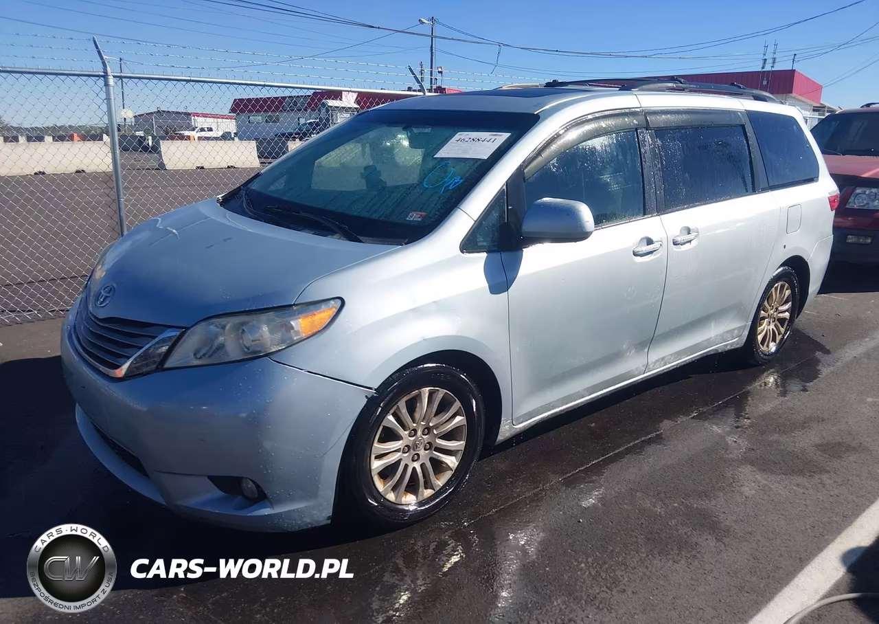 2015 Toyota Sienna Xle 8 Passenger VIN:5TDYK3DC4FS614929 - 2
