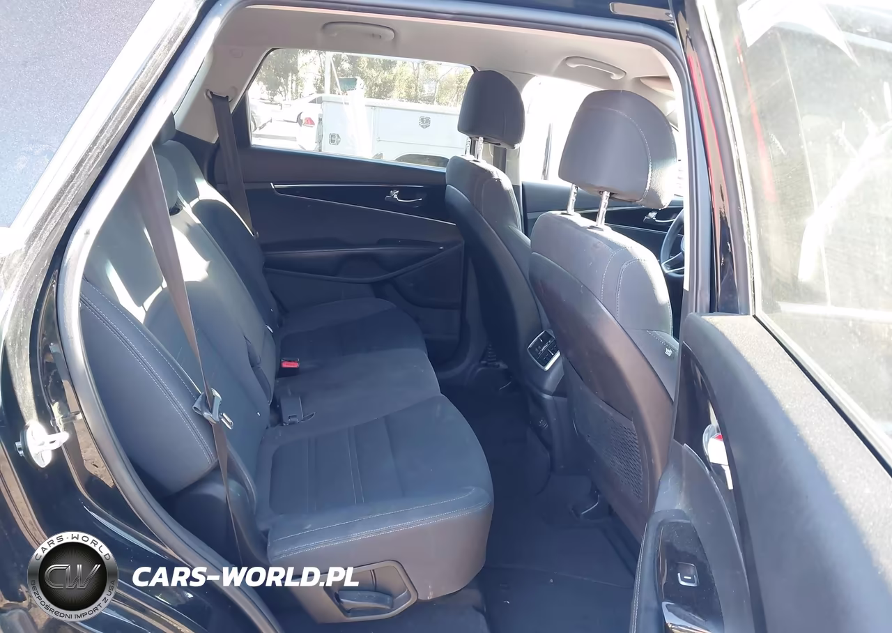 2017 Kia Sorento 2.4L L VIN:5XYPG4A3XHG211142 - 8
