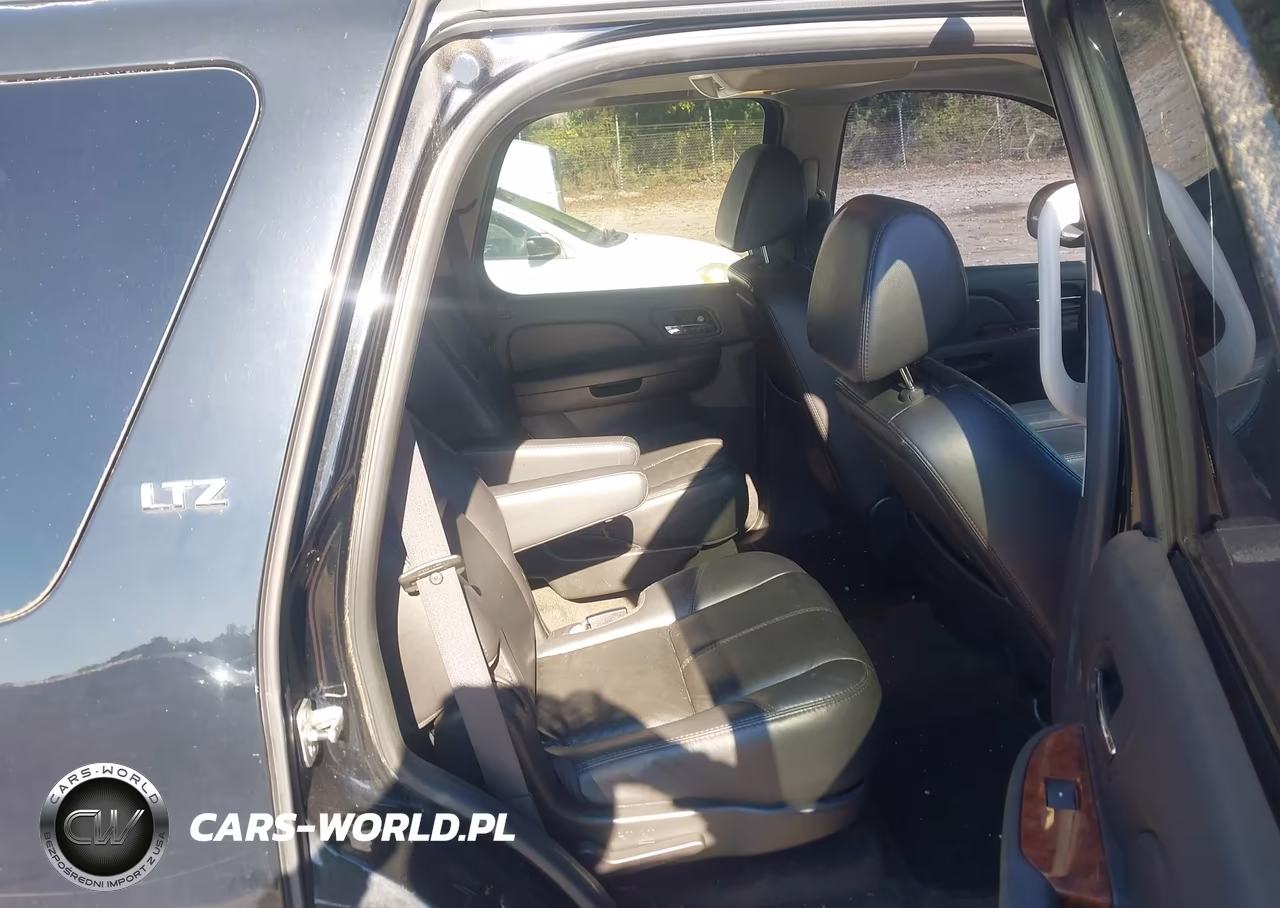 2007 Chevrolet Tahoe Ltz VIN:1GNFC13077J388892 - 8