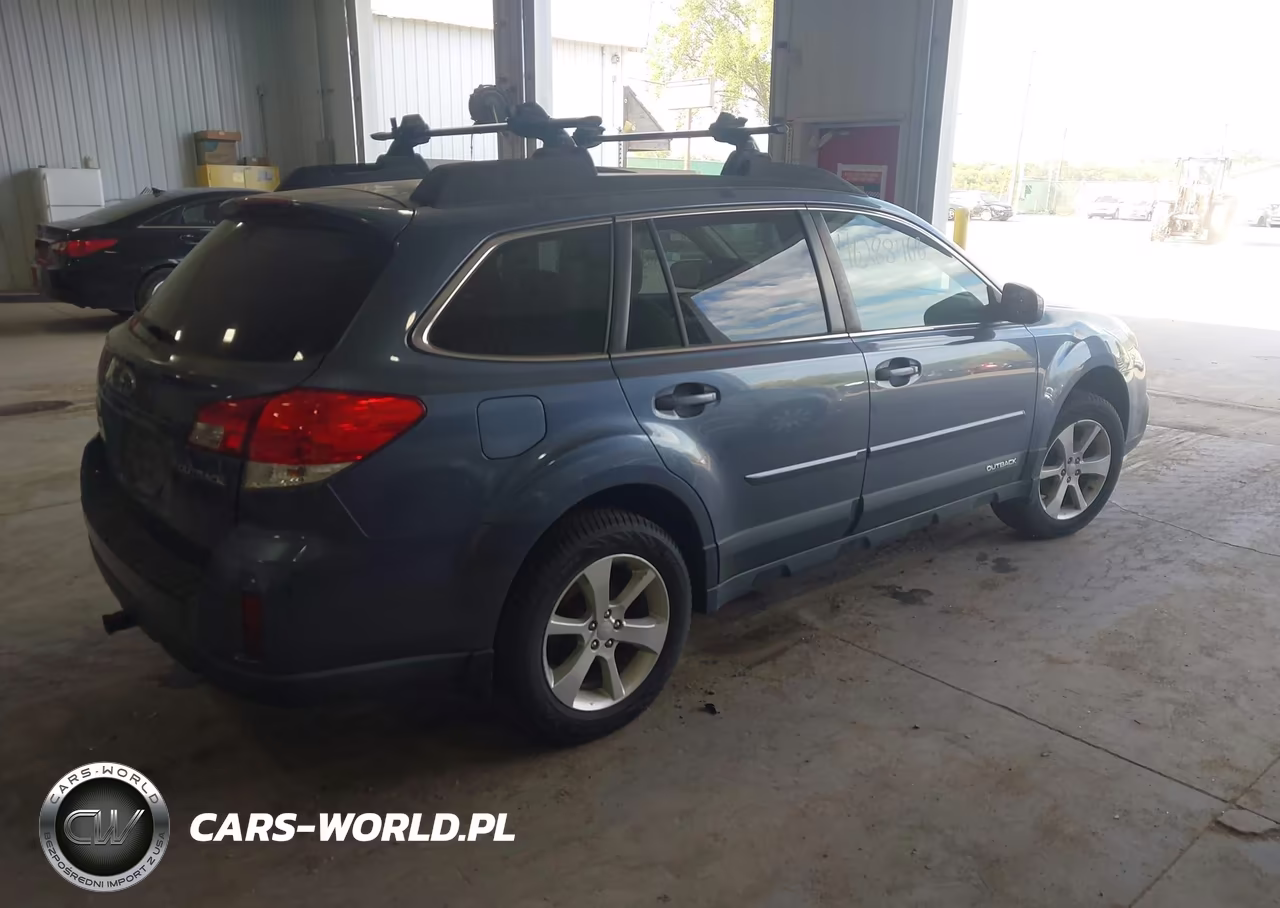 2013 Subaru Outback 2.5I Premium VIN:4S4BRCGC7D3248052 - 4