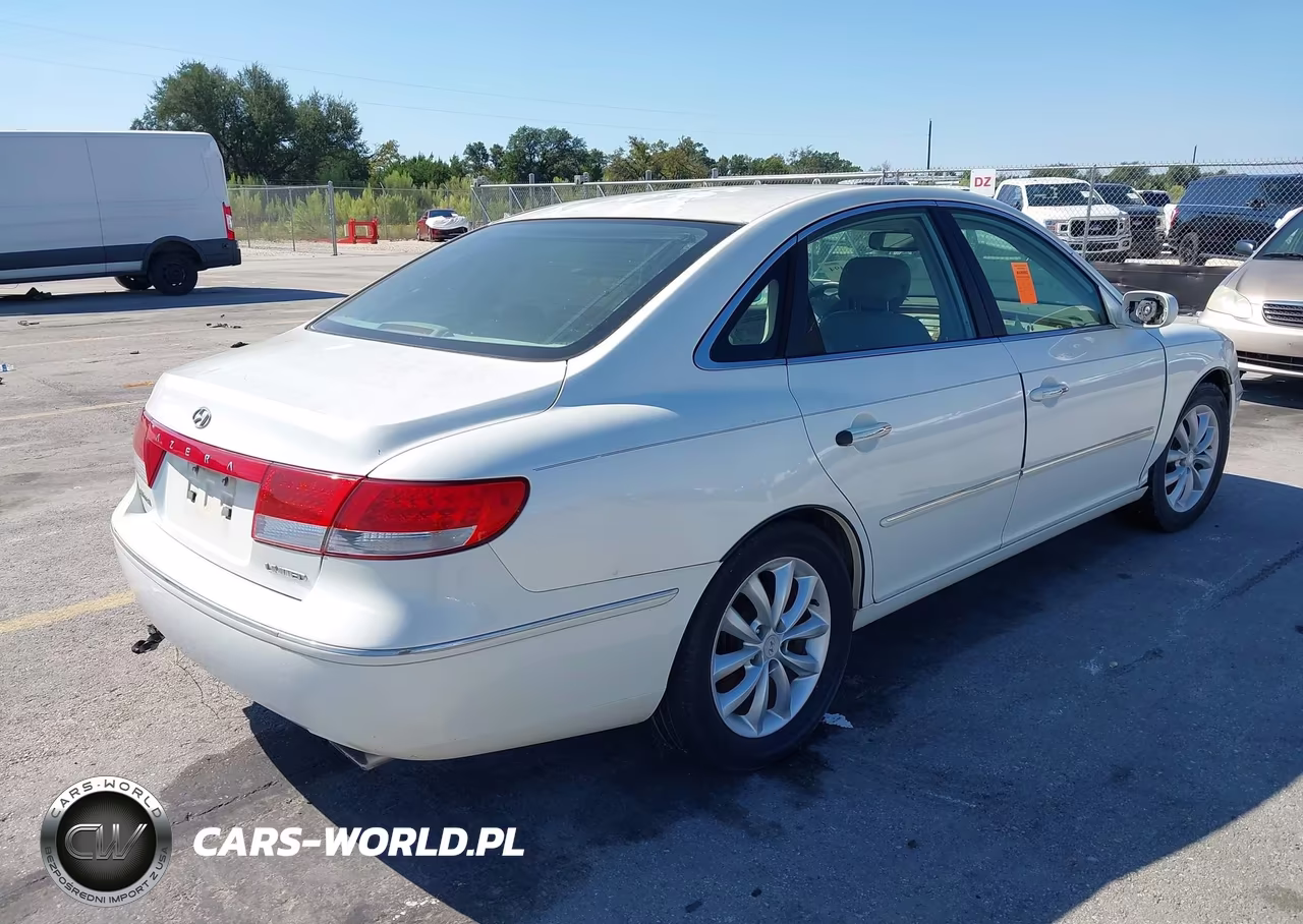 2006 Hyundai Azera Limited-Se VIN:KMHFC46F96A101332 - 4