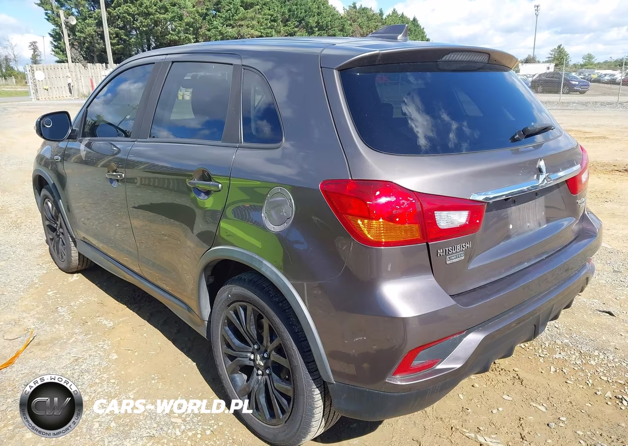 2018 Mitsubishi Outlander Sport 2.0 Le VIN:JA4AP3AU4JU003393 - 3