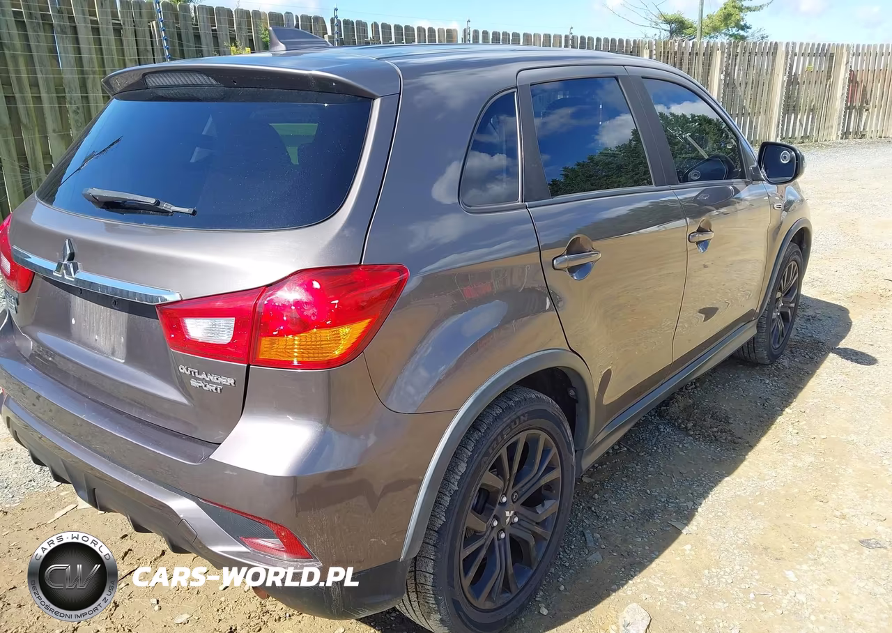 2018 Mitsubishi Outlander Sport 2.0 Le VIN:JA4AP3AU4JU003393 - 4