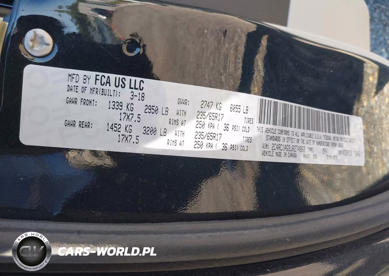 2018 Chrysler Pacifica L VIN:2C4RC1AG9JR274868 - 9