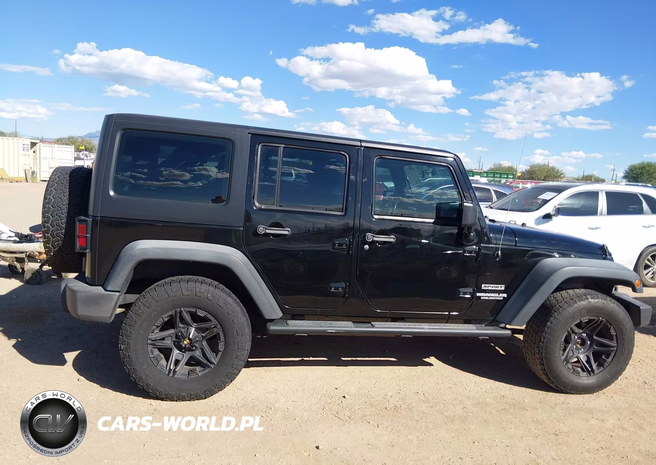 2012 Jeep Wrangler Unlimited Sport VIN:1C4BJWDG5CL274703 - 13