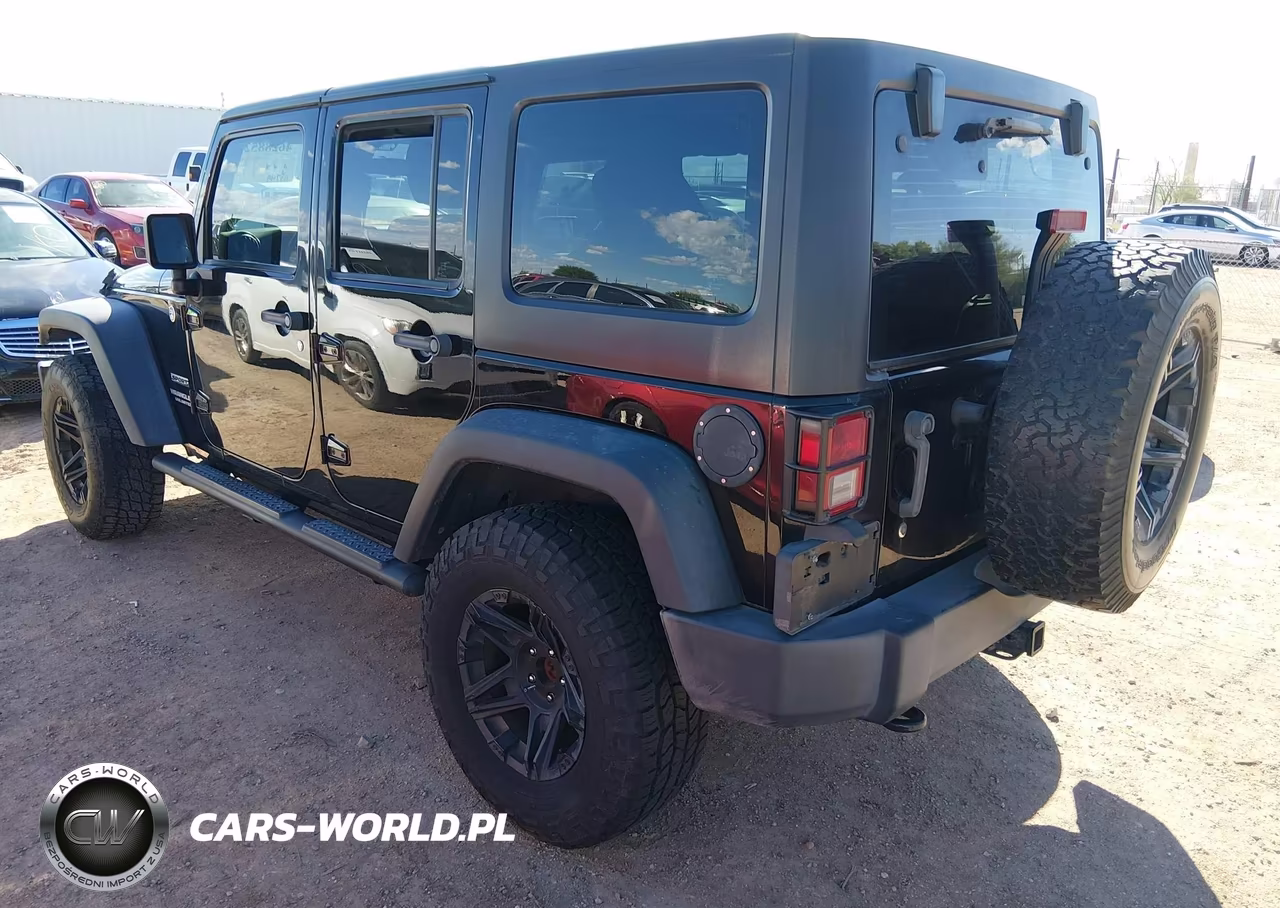 2012 Jeep Wrangler Unlimited Sport VIN:1C4BJWDG5CL274703 - 3