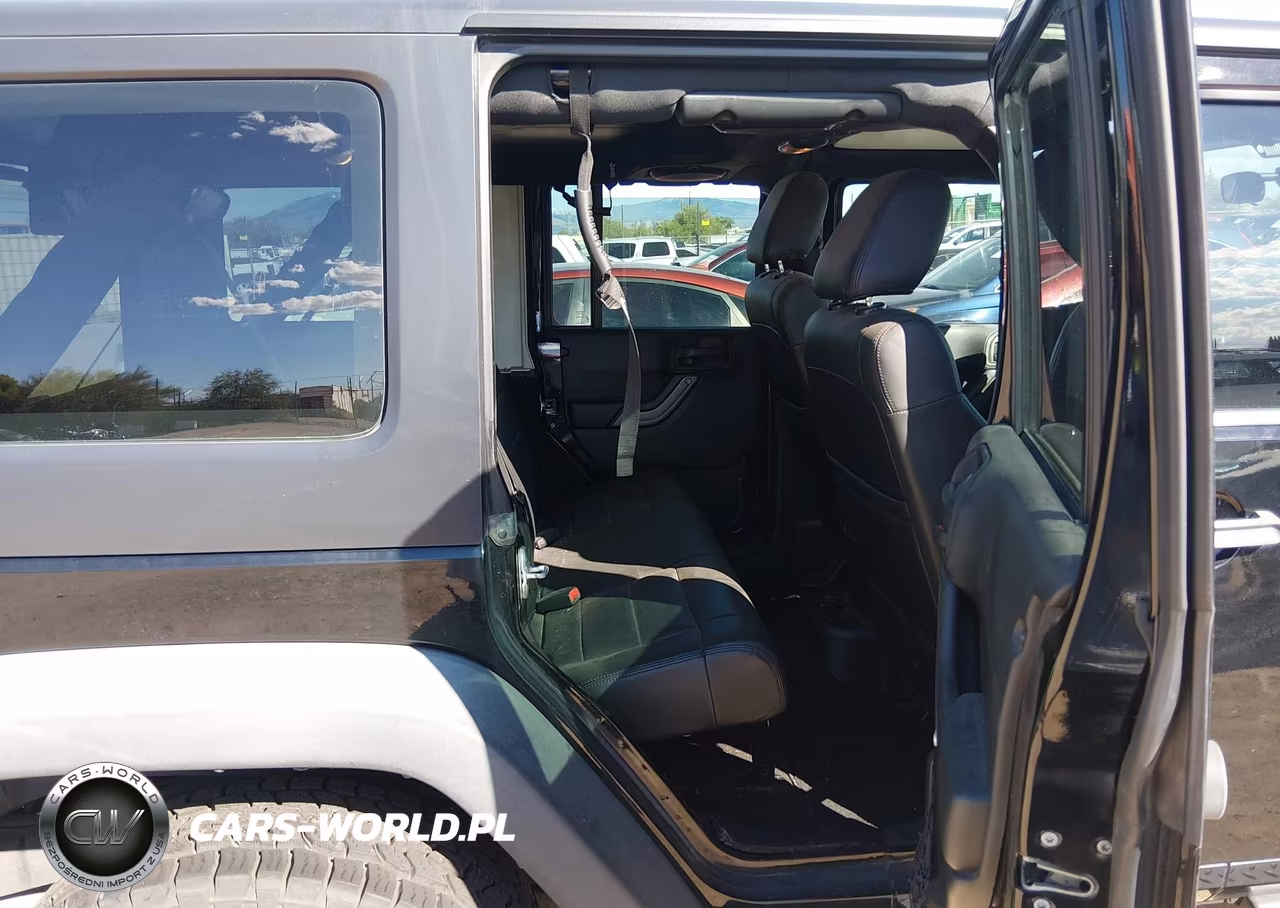 2012 Jeep Wrangler Unlimited Sport VIN:1C4BJWDG5CL274703 - 8