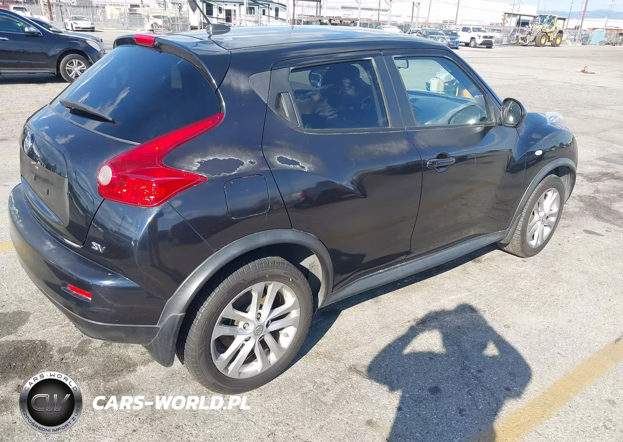 2011 Nissan Juke Sv VIN:JN8AF5MR0BT005746 - 4