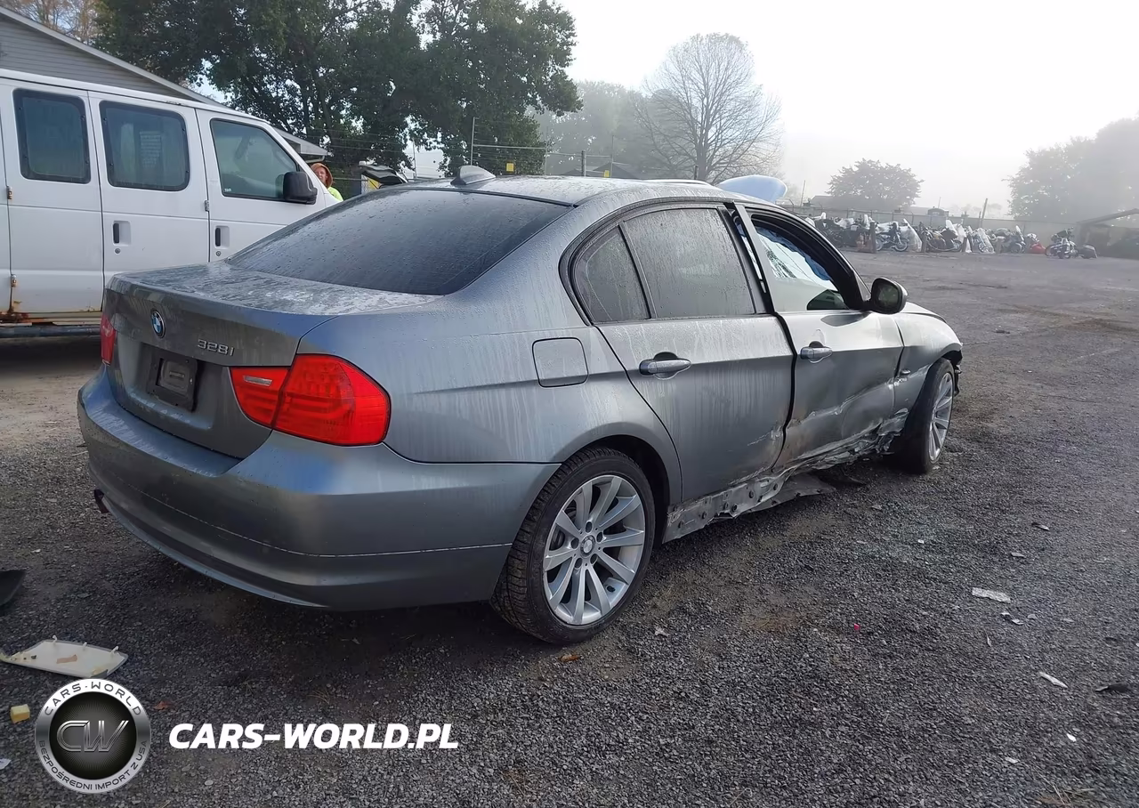 2011 BMW 328I xDrive VIN:WBAPK7C53BA974994 - 4